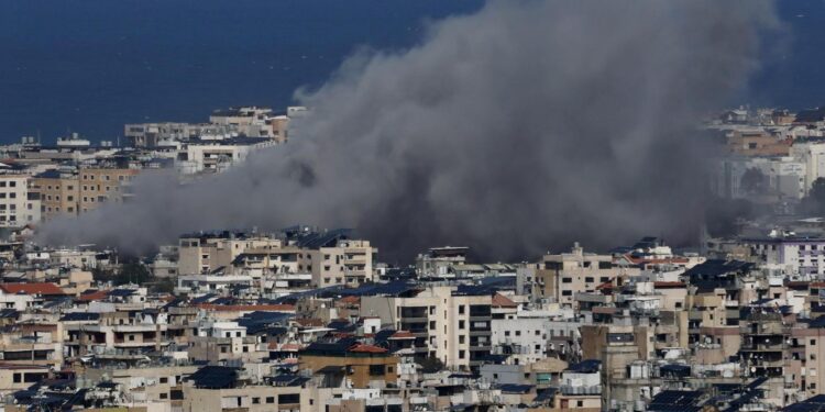 1.345 muertos y 4.040 heridos en un mes de ofensiva israelí contra el Líbano