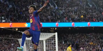 Barcelona goleó al Espanyol y prácticamente sentencia LaLiga