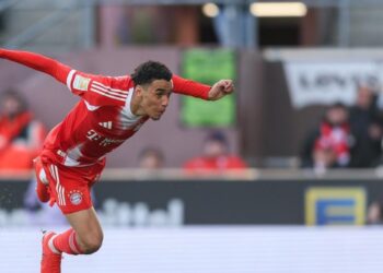 El Bayern rotó la nómina, goleó 5-0 al Sankt Pauli y espera al Real Madrid