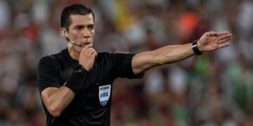 El colombiano Andrés Rojas, en lista de árbitros de la Fifa para el Mundial