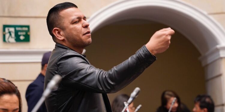 En medio de fricciones de cara a las elecciones, Alianza Verde aprueba el inicio al proceso de escisión solicitado por ‘Jota Pe’ Hernández