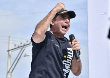 “Esto es lo que nos ha traído la paz total, todo el barrio extorsionado; a los únicos que cuidan es a los bandidos”: alcalde Char