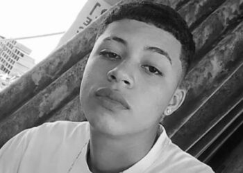 "Había salido del colegio": padre de joven que murió en ataque a bala contra vivienda en Las Malvinas
