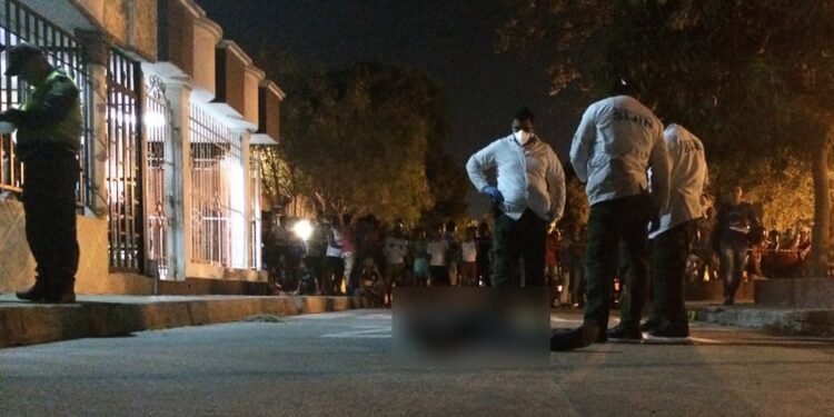 Matan a dos hombres en Evaristo Sourdis: una de las víctimas tenía siete anotaciones