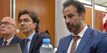 Médico Leopoldo Luque dijo que "no estaba a cargo" de la salud de Maradona