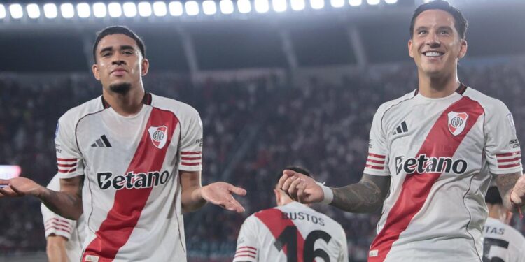 River y Boca juegan el Superclásico más competitivo de los últimos años