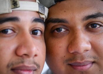 Santiago y José Antonio miran la vida a través de la ceguera del mal de Nohl