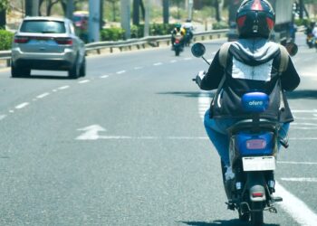 Se endurecen los requisitos para el tránsito de motos y patinetas eléctricas en el país