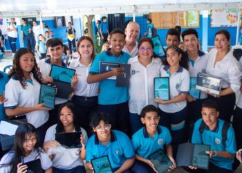 Soledad Educa Digital entregó 359 tablets en su segundo día y avanza hacia la meta de 2.270 dispositivos esta semana