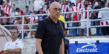 "Tengo un grupo de jugadores que en los peores momentos siempre ha sacado la cara": Arias