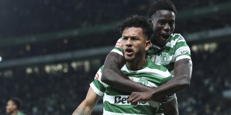 Tras ocho partidos en blanco, Luis Suárez volvió al gol con el Sporting