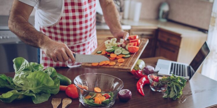 Video | Actriz habría sido acosada por reconocido chef durante famoso reality de cocina