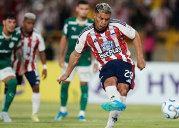 Video: Gol y show de Teo Gutiérrez en Junior vs. Palmeiras