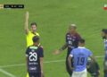 Video: Jermein Peña vio la roja tras un codazo vs Sporting Cristal por Libertadores