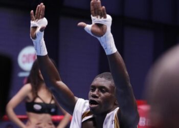 Yuberjen Martínez pone en marcha su plan para disputar el título mundial