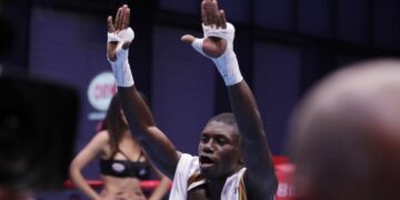 Yuberjen Martínez pone en marcha su plan para disputar el título mundial