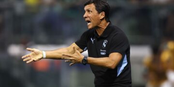 Zé Ricardo cuestionó falta de apoyo de la FPF para con clubes que juegan los torneos CONMEBOL