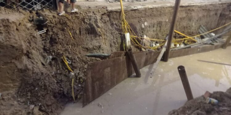 denuncian riesgo de socavación en Altos de la Metro por obras de alcantarillado — NoticiasBQ