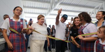 ¡Más de 1.400 estudiantes de la IED María Inmaculada almorzaron sabroso en su nueva cocina