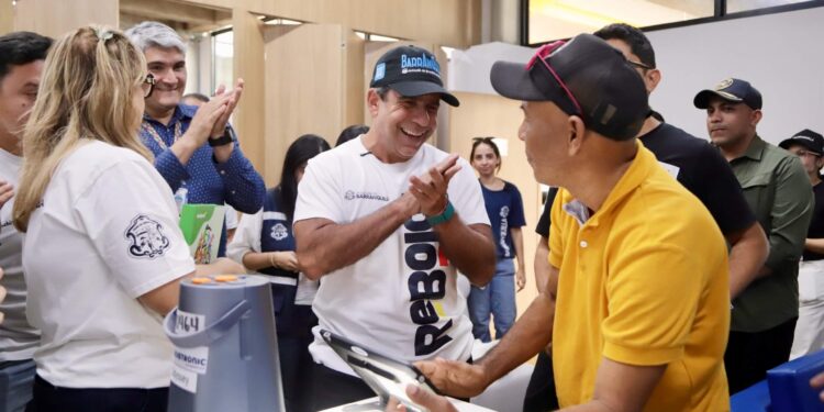 Alcalde Char entregó el el primer Centro comunitario inclusivo de atención integral de Colombia