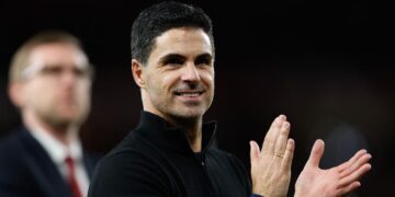 Arsenal conquista el título de la Premier League después de 22 años