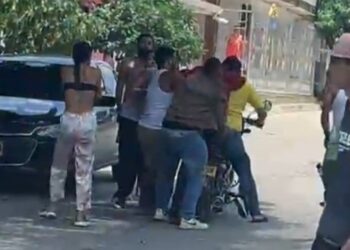 Ataque armado deja tres heridos en un taller de Sabanalarga