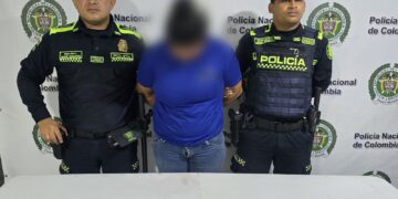 Capturada en flagrancia por hurto y recuperado equipo celular