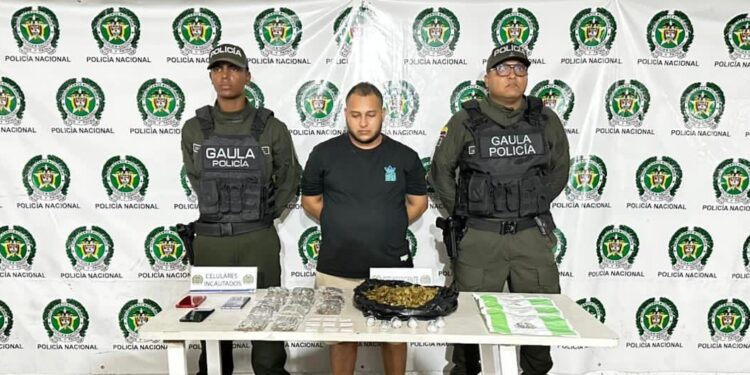 Capturan a adulto y aprehenden a menor que, presuntamente, cobraban extorsión en Barranquilla y Soledad