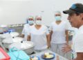 Char tras inaugurar comedor en IED Santa Magdalena