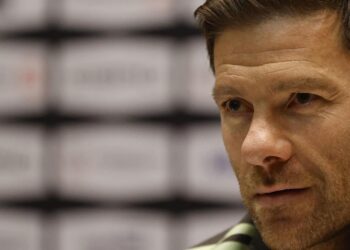 Chelsea oficializó la contratación de Xabi Alonso