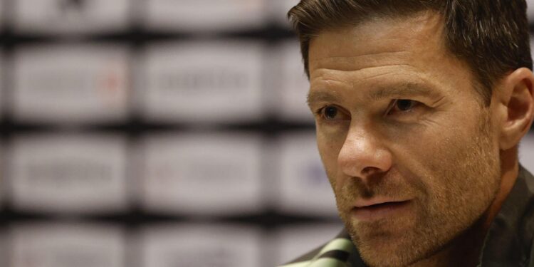 Chelsea oficializó la contratación de Xabi Alonso