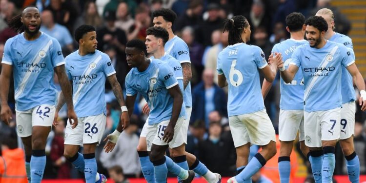 El City no se rinde en la pelea por la Premier: venció 3-0 al Brentford