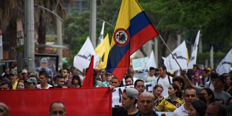El diálogo, la fórmula del Gobierno para evitar el conflicto social