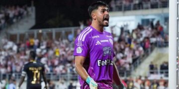 Esta vez el casi fue hacia mí