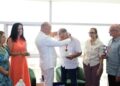 Gobernador Eduardo Verano recibe reconocimiento por continuar legado histórico iniciado por su padre entre Barranquilla y Tampa