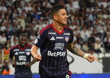 Junior golpea primero al Once Caldas y vendrá al Romelio con una ventaja mínima