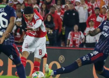 Junior se plantó firme ante Santa Fe, que salvó un punto sobre el final