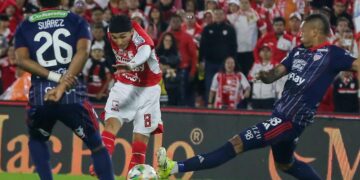 Junior se plantó firme ante Santa Fe, que salvó un punto sobre el final