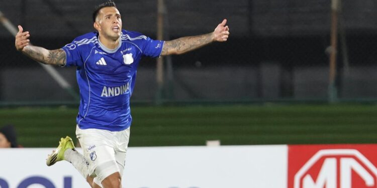 Millonarios remonta ante Boston River y se mete en la discusión por avanzar a octavos