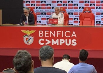Mourinho asegura que "con el Real Madrid no he tenido ningún contacto"
