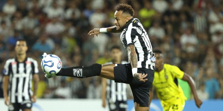 Neymar, en la prelista de 55 jugadores de Brasil para el Mundial