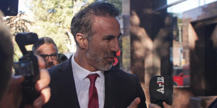"Si Diego estuviera vivo me defendería", médico de cabecera de Maradona