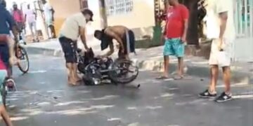 Tras cometer atentado, a sicarios se les apagó la moto en Ciudad Modesto, Barranquilla: ¡capturaron a uno!