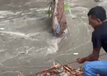“Venía pidiendo auxilio”: comunidad rescató a hombre arrastrado por arroyo en Soledad