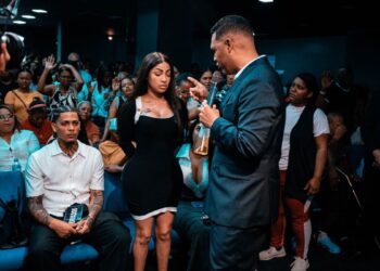Video | Yailin en una iglesia cristiana junto a su pareja se viralizó