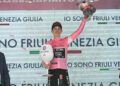 Vingegaard demuestra que es el rey de la montaña y consigue la 'maglia rosa'