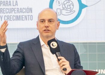Anif instó al próximo gobierno a “hacer recortes” para desactivar “bomba fiscal”