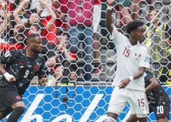 Canadá logró la primera victoria mundialista de su historia ante Catar