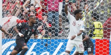 Canadá logró la primera victoria mundialista de su historia ante Catar