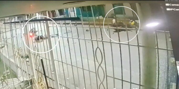 Choque de motos dejó dos muertos y una mujer herida en el barrio Carrizal de Barranquilla